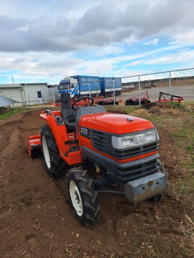 Трактор Kubota, снимка 6