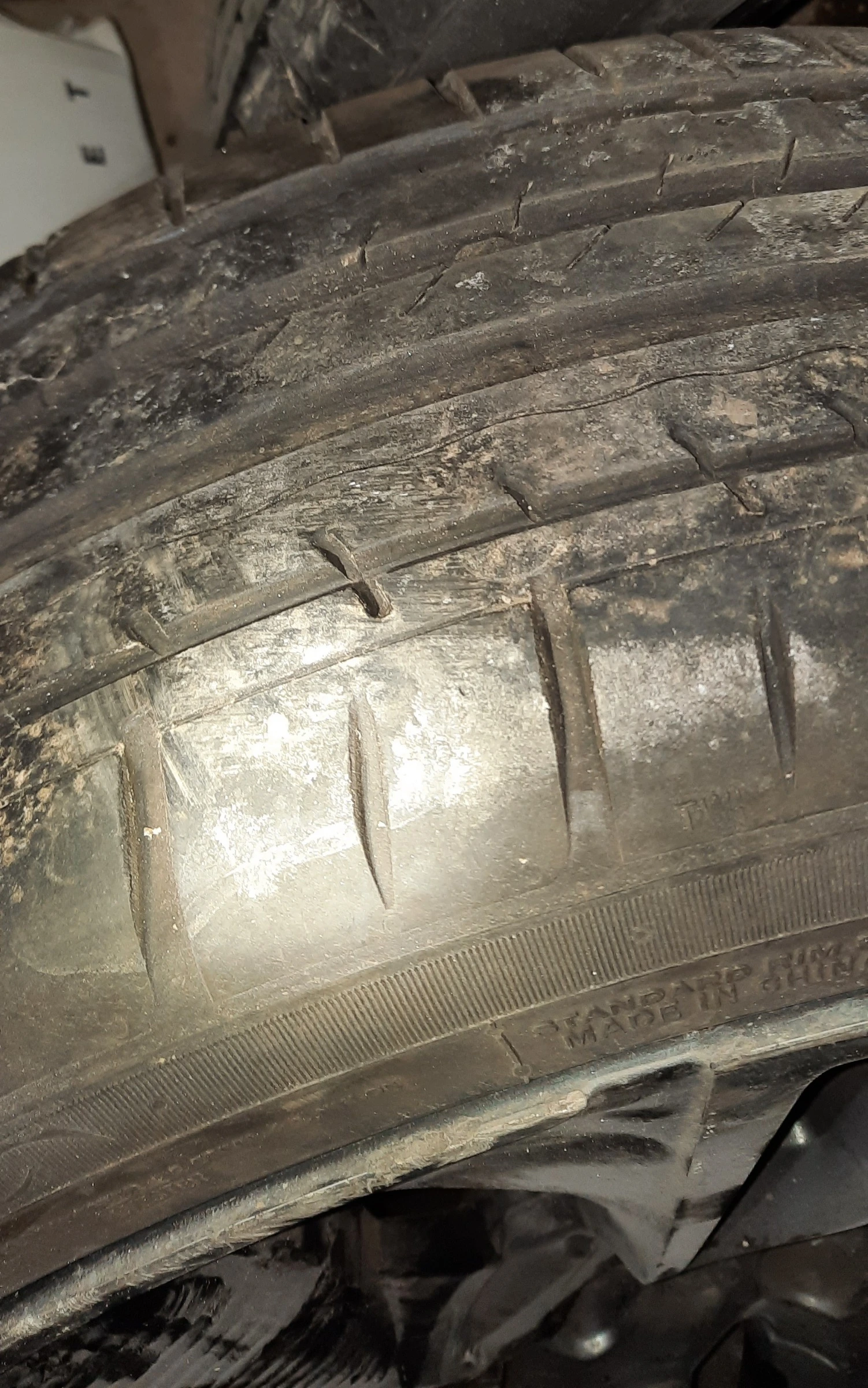    225/40R19  Citroen DS4 | Mobile.bg   8