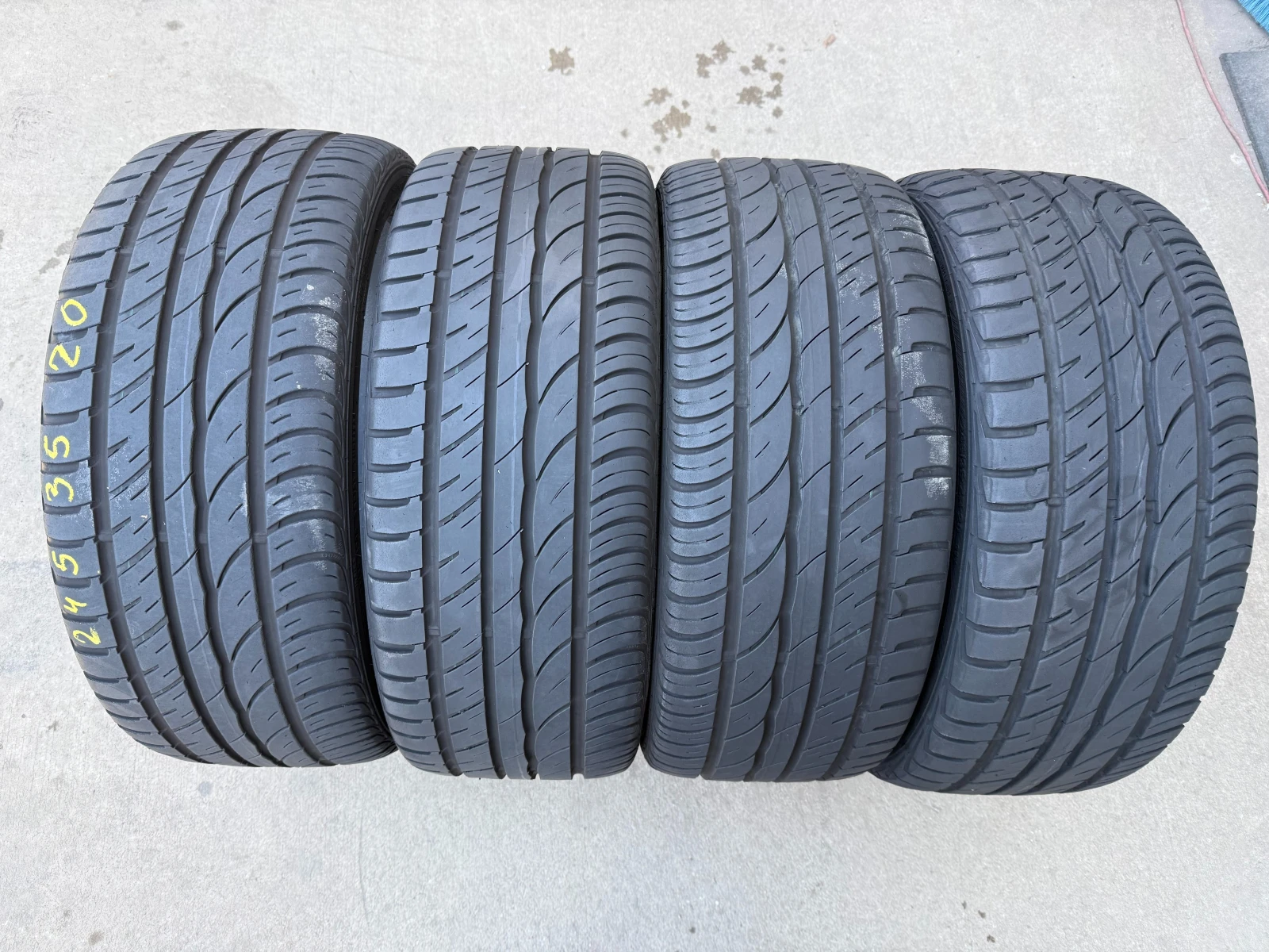 Гуми Летни 245/35R20