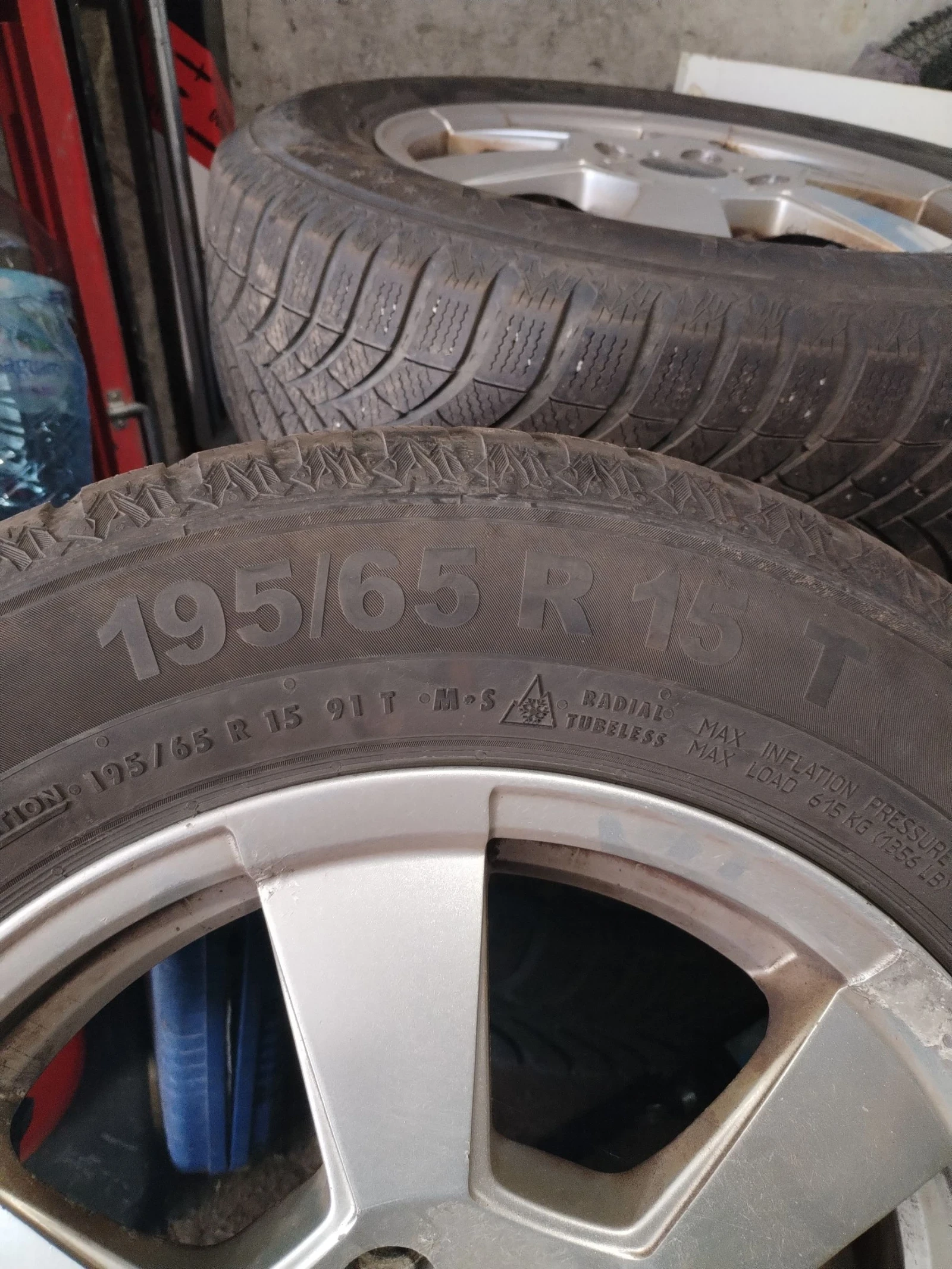 Гуми с джанти Semperit 195/65R15, снимка 2 - Гуми и джанти - 54928822