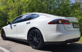 Tesla Model S S85, снимка 2 - Автомобили и джипове - 26625272