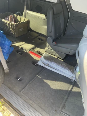 Chrysler Town and Country | Mobile.bg    11