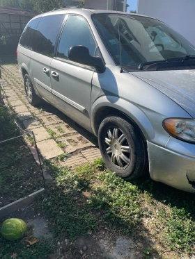 Chrysler Town and Country | Mobile.bg    5