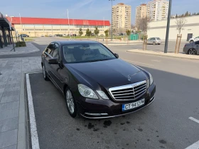 ������ Mercedes-Benz E 200