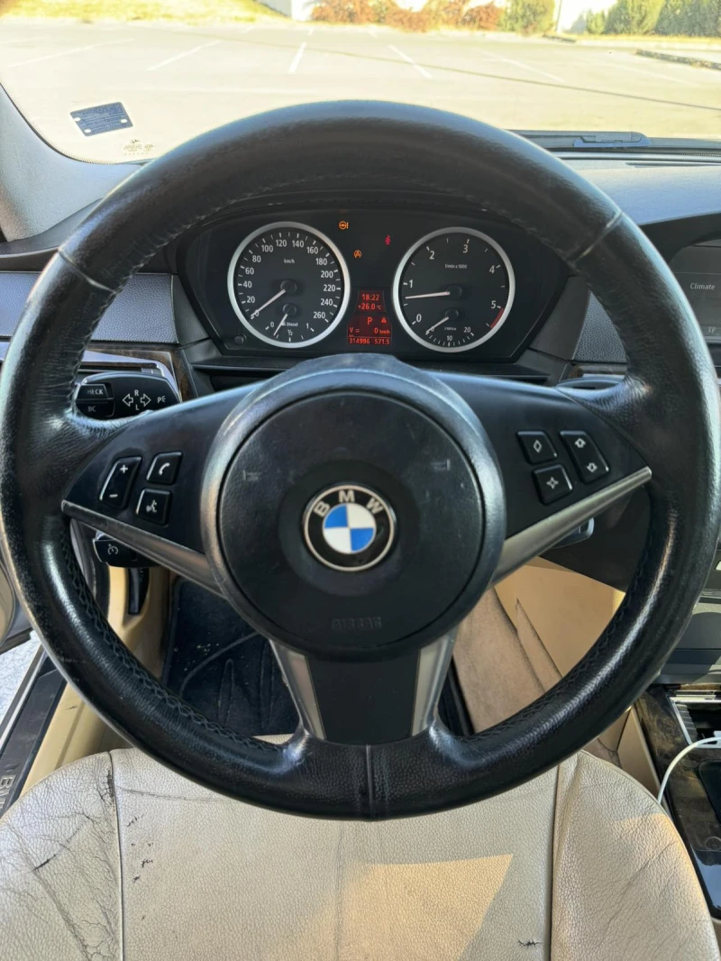 BMW 525, снимка 10 - Автомобили и джипове - 47000119