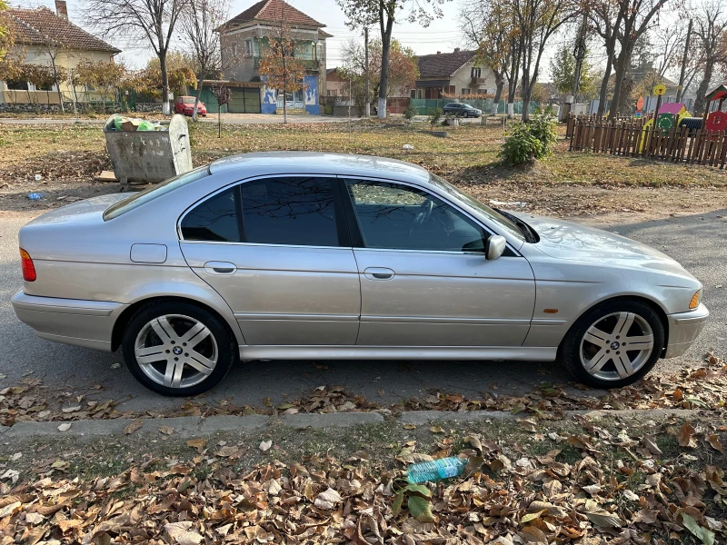 BMW 530 3.0D Facelift, снимка 6 - Автомобили и джипове - 48159806