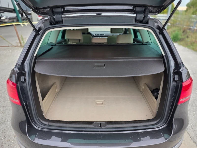 VW Passat 1, 4 TFS Метан, снимка 8 - Автомобили и джипове - 52054833