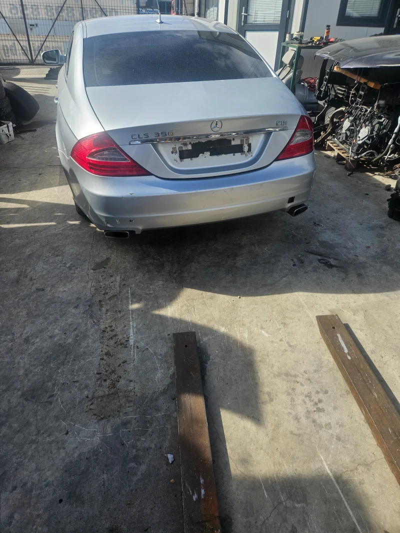 Mercedes-Benz CLS 350 219, снимка 4 - Автомобили и джипове - 52086861