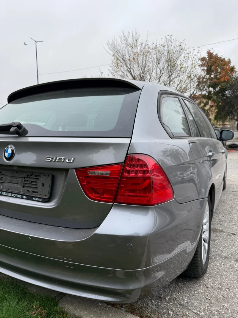 BMW 318 Touring 2.0 143 к.с , снимка 6 - Автомобили и джипове - 52555534