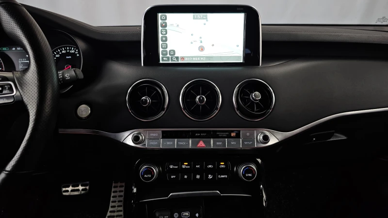 Kia Stinger 3.3T 2WD GT autogeorge.com, снимка 14 - Автомобили и джипове - 52134027