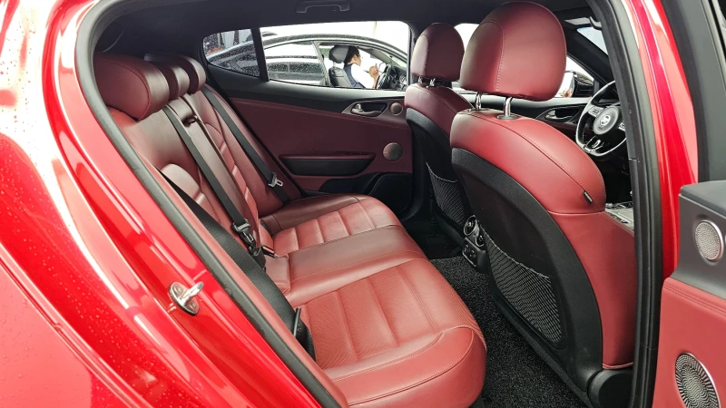 Kia Stinger 3.3T 2WD GT autogeorge.com, снимка 12 - Автомобили и джипове - 52134027