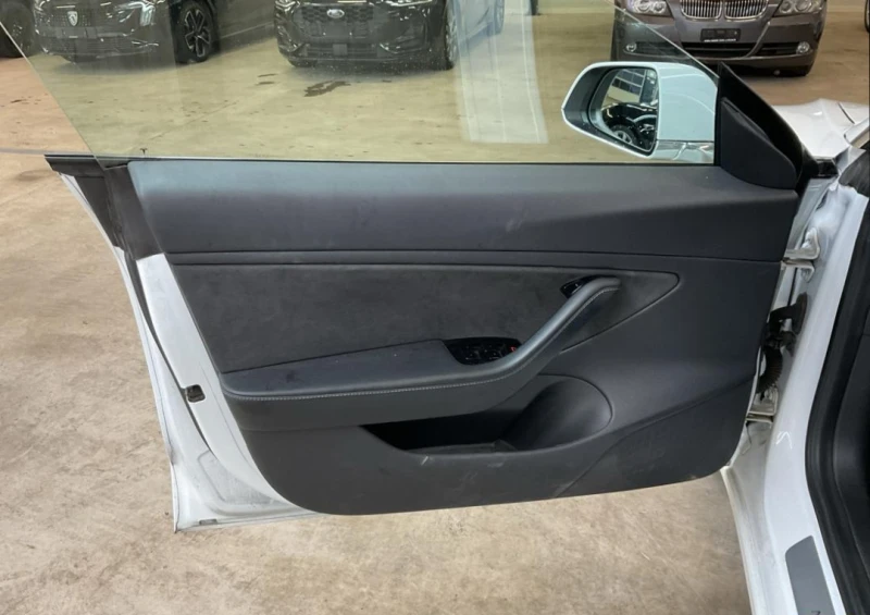 Tesla Model 3 LONG RANGE DUAL MOTOR AWD, снимка 9 - Автомобили и джипове - 52388105