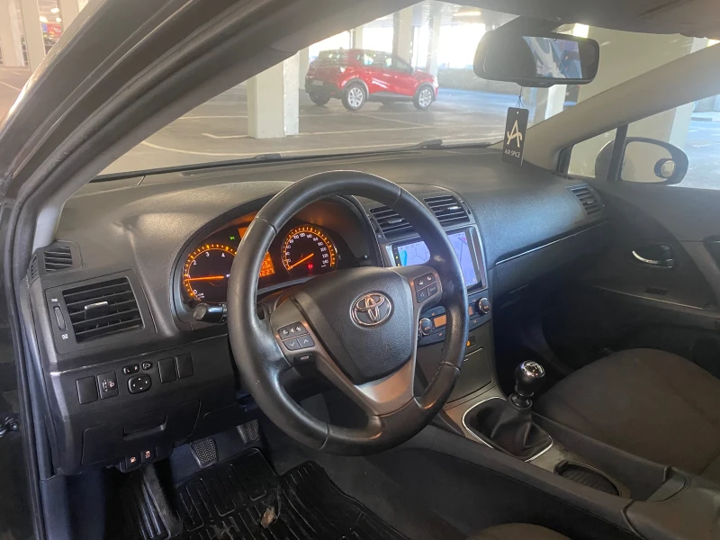 Toyota Avensis 2.0 D4D 126 кс., снимка 9 - Автомобили и джипове - 52421723