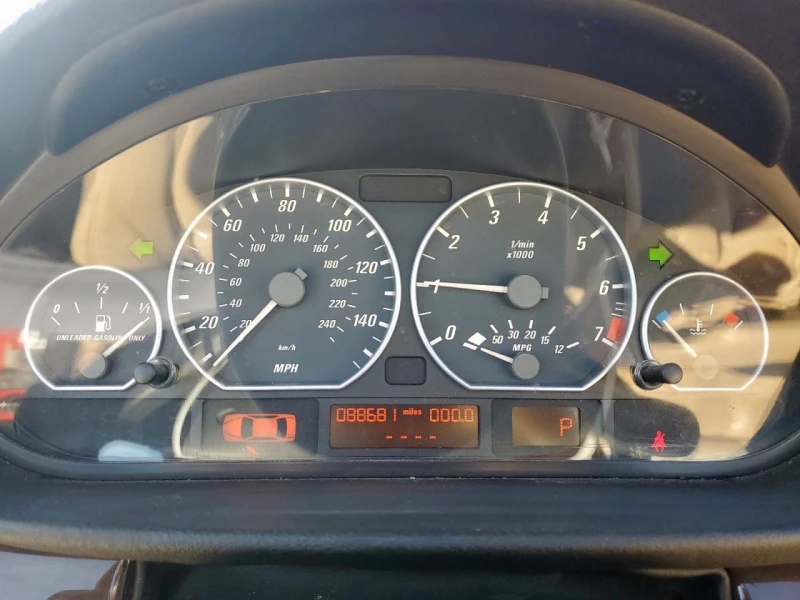 BMW 330 2004 BMW 330 CI, снимка 8 - Автомобили и джипове - 52630564