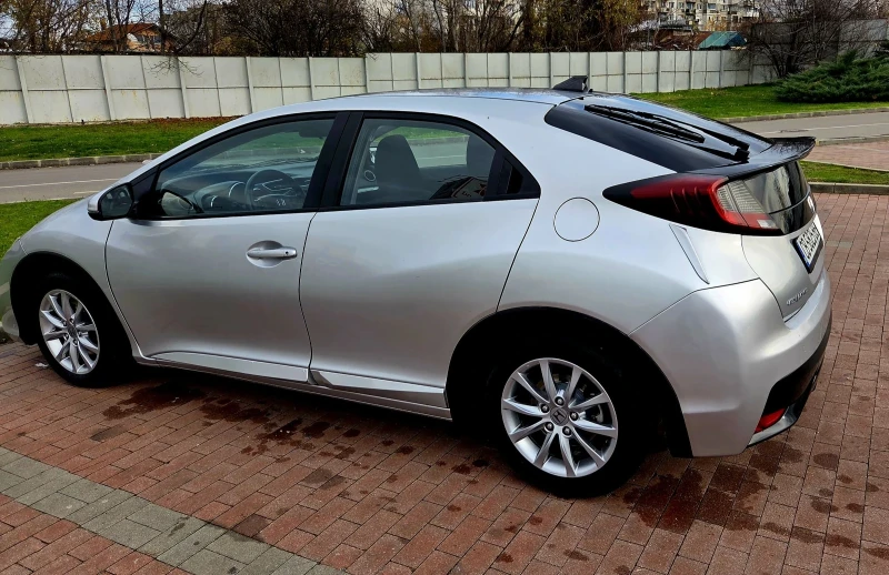 Honda Civic 1, 6 i-dtec , faselift , снимка 5 - Автомобили и джипове - 52709164