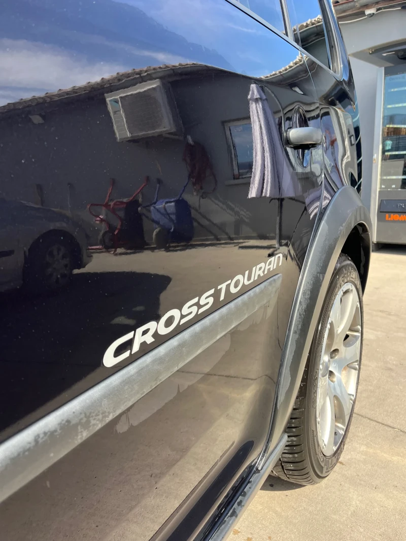 VW Touran Cross touran, снимка 5 - Автомобили и джипове - 52817489