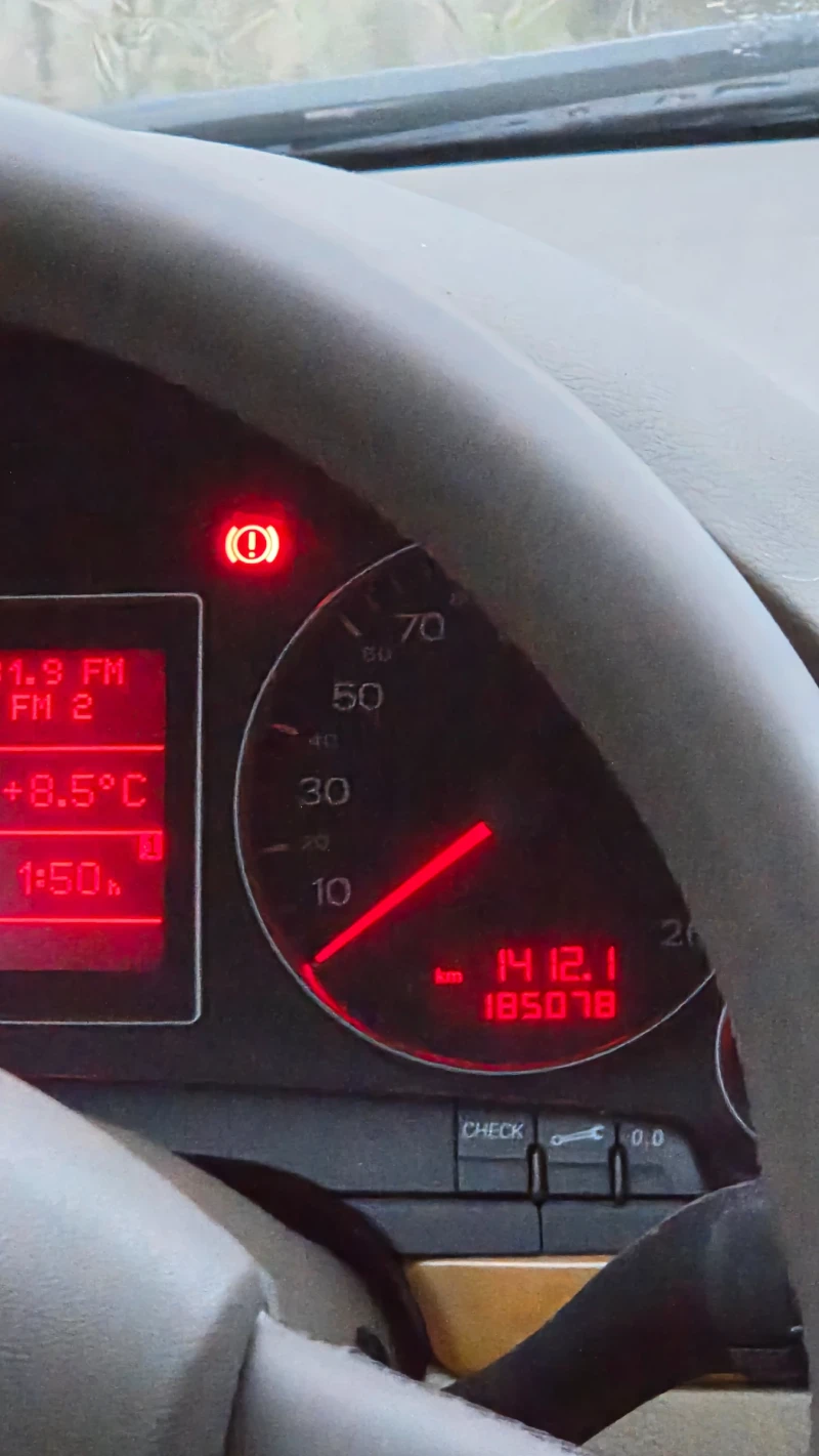 Audi A4 1.9tdi, снимка 8 - Автомобили и джипове - 53048503