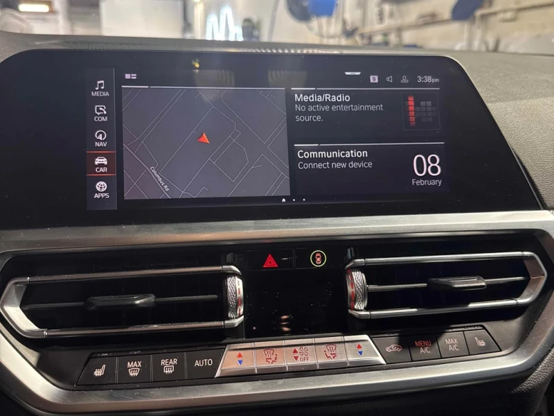 BMW 330 i xDrive | M-PACK | ПОДГРЕВИ |  CARFAX, снимка 11 - Автомобили и джипове - 53459618