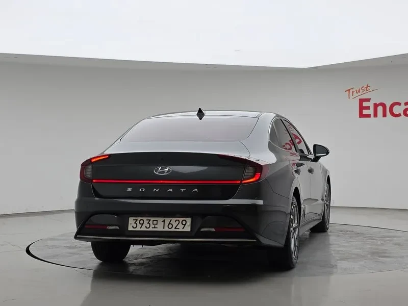Hyundai Sonata 2.0 Premium, снимка 4 - Автомобили и джипове - 55803336