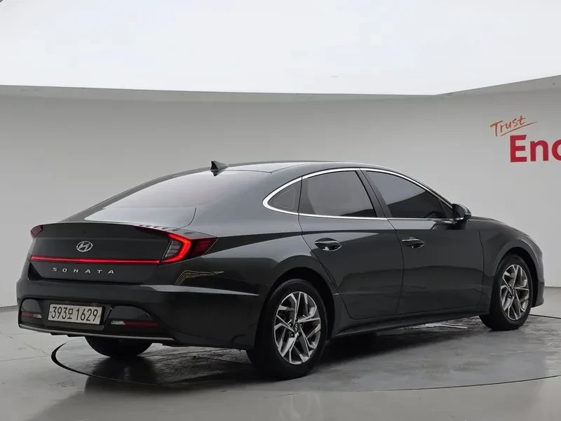 Hyundai Sonata 2.0 Premium, снимка 2 - Автомобили и джипове - 55803336