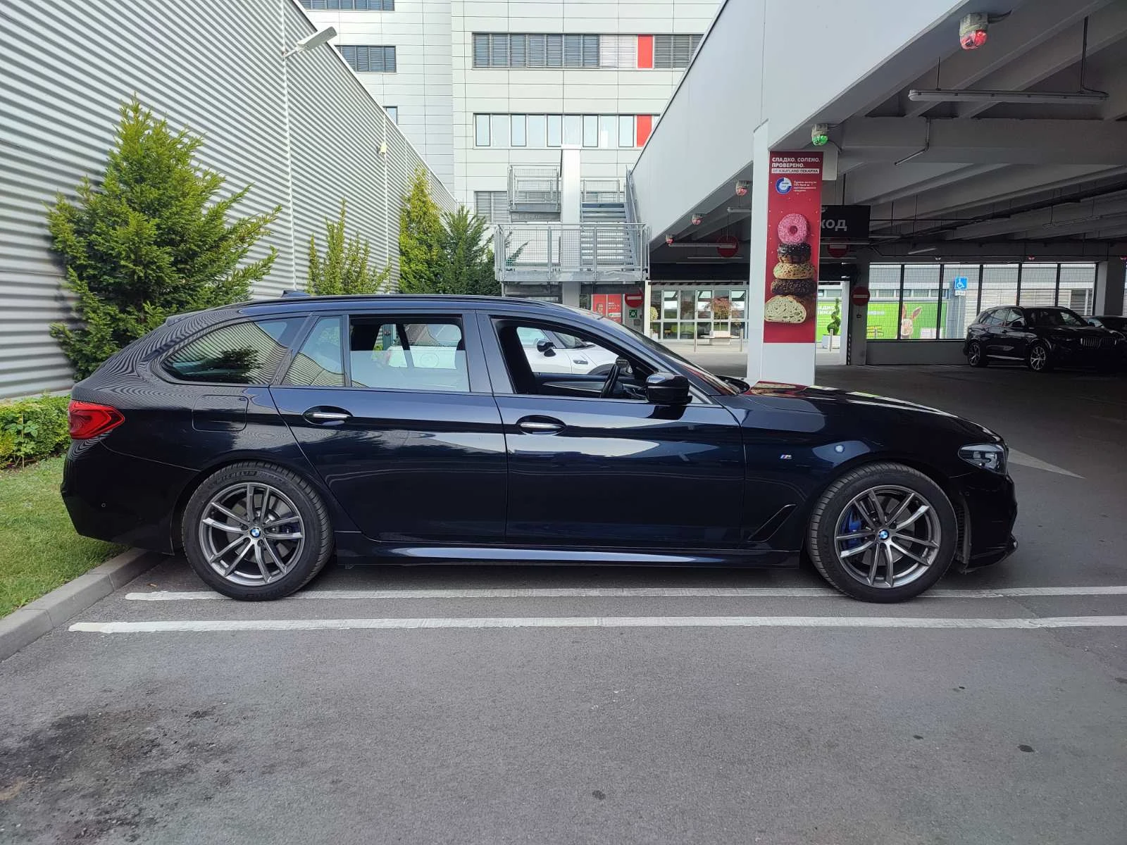 BMW 530 MSPORT+ RWD - изображение 4