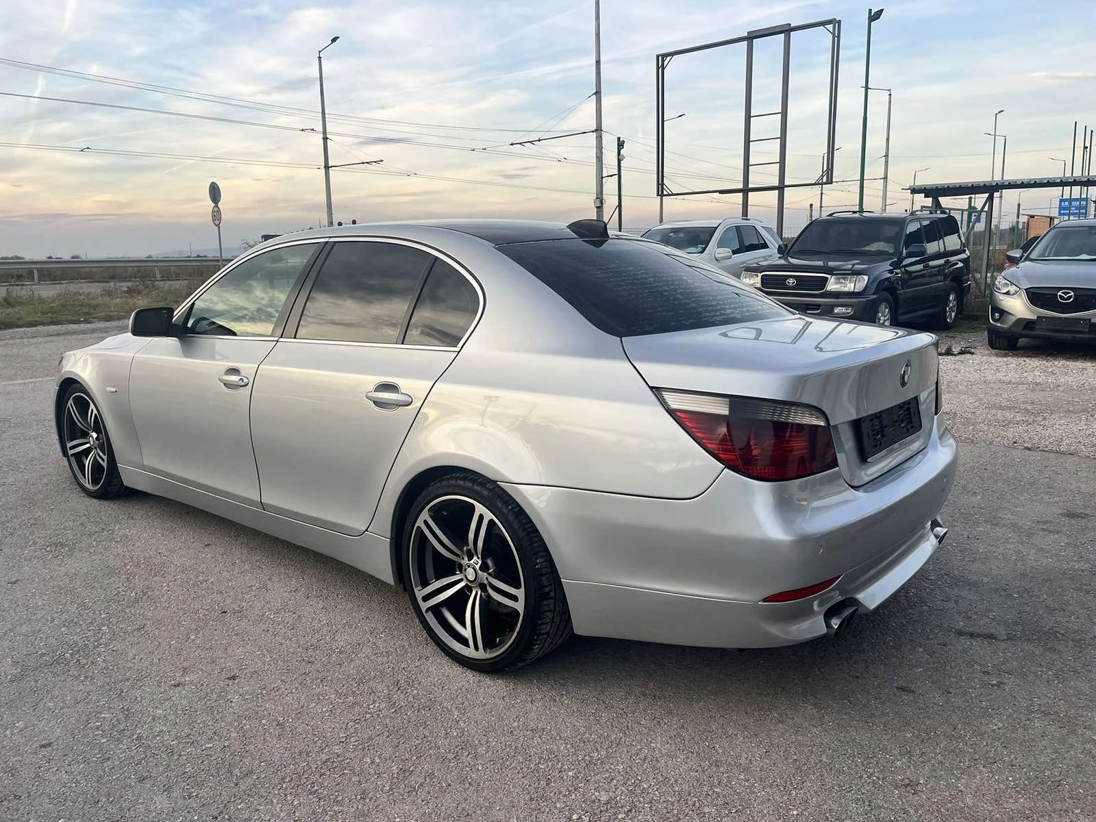 BMW 530 530 218kc Italia - изображение 7