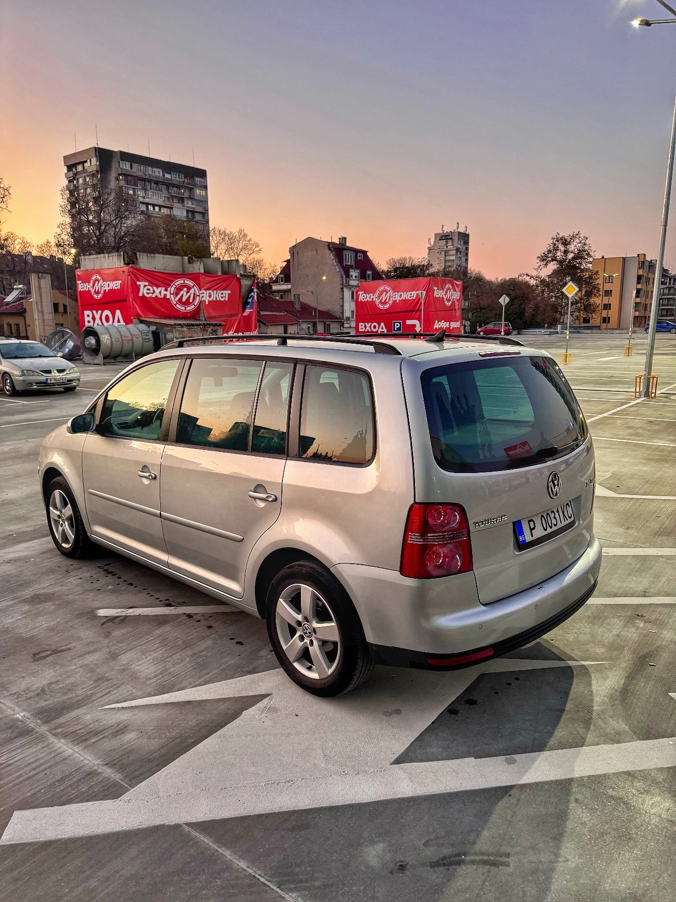 VW Touran 2.0 TDI - изображение 5