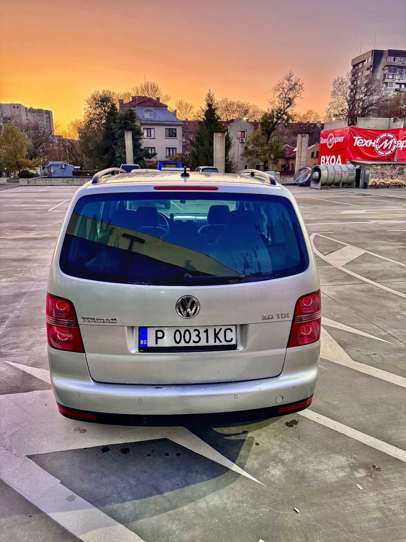 VW Touran 2.0 TDI - изображение 6