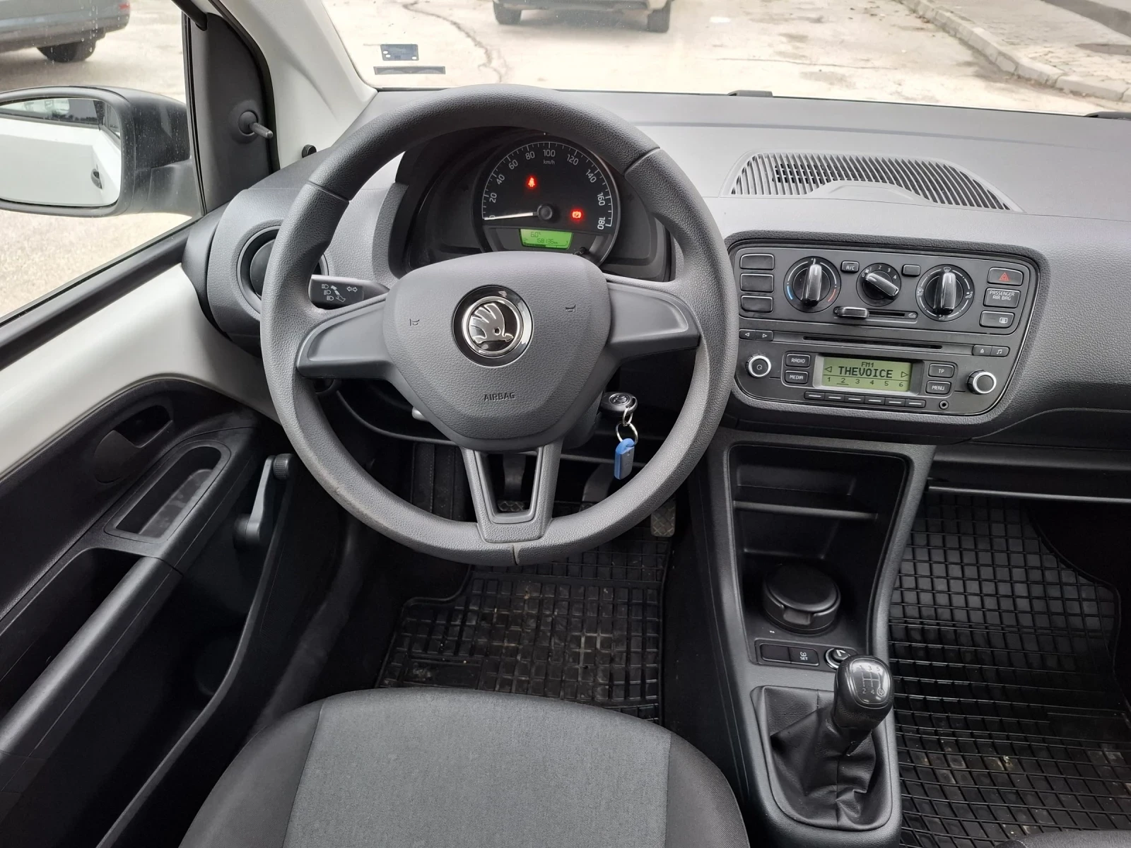 Skoda Citigo 1.0 MPI - изображение 9