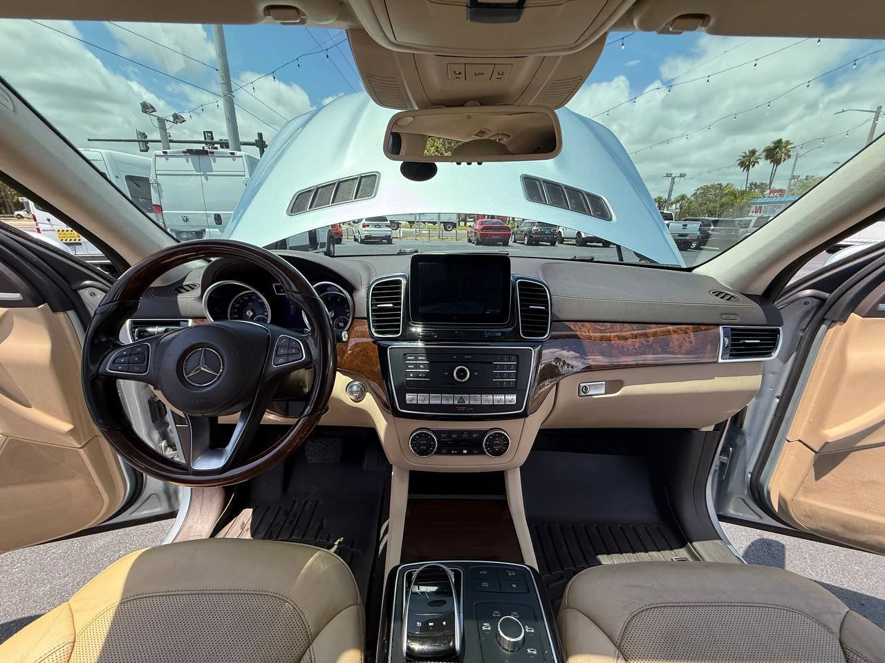 Mercedes-Benz GLS 450 4MATIC* Burmester* Lane Keep* Maсаж* Дистроник* Об - изображение 8