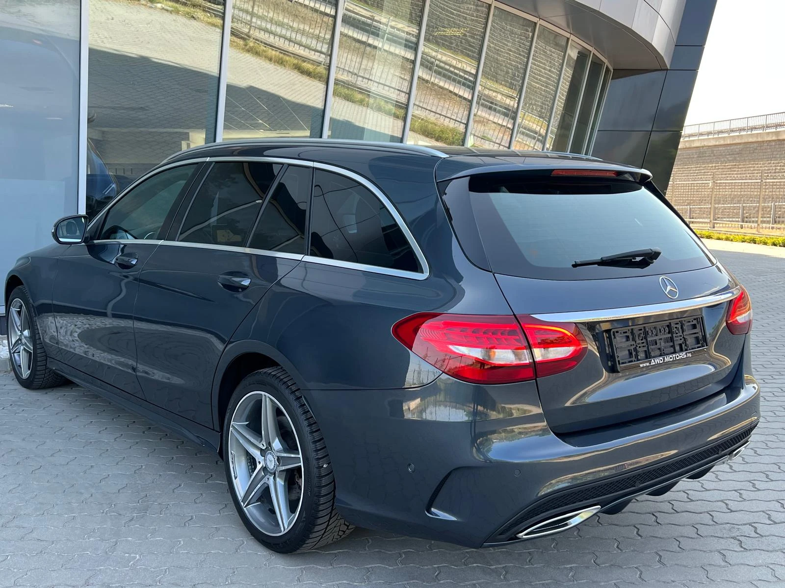 Mercedes-Benz C 180 AMG Автоматик Кожа Нави ПЕРФЕКТЕН - изображение 4