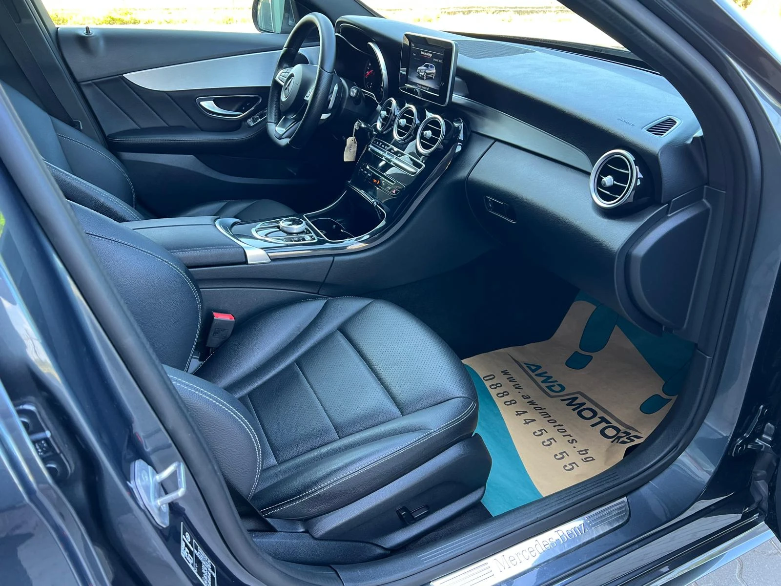 Mercedes-Benz C 180 AMG Автоматик Кожа Нави ПЕРФЕКТЕН - изображение 8