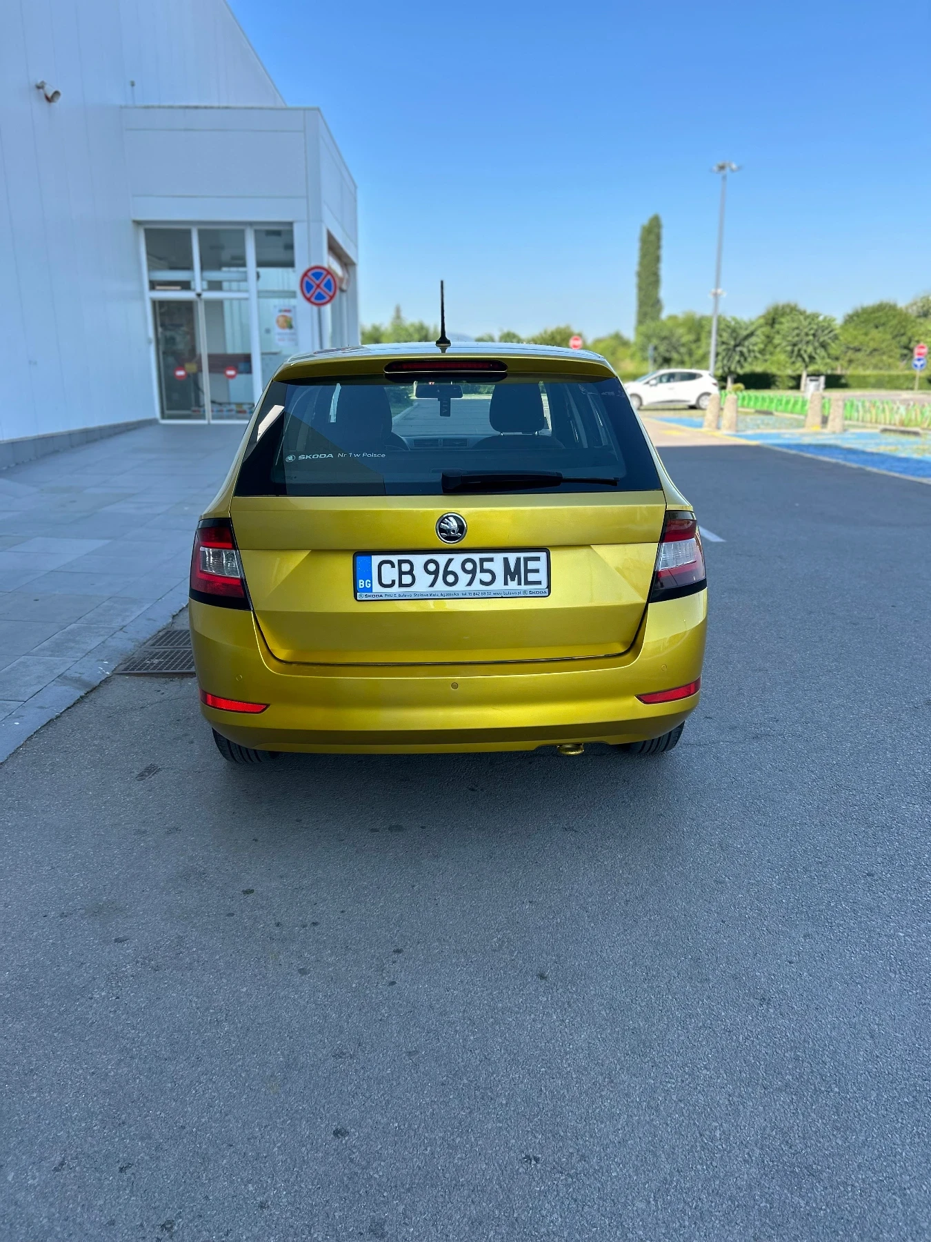 Skoda Fabia 1.0 HTP LPG - изображение 4