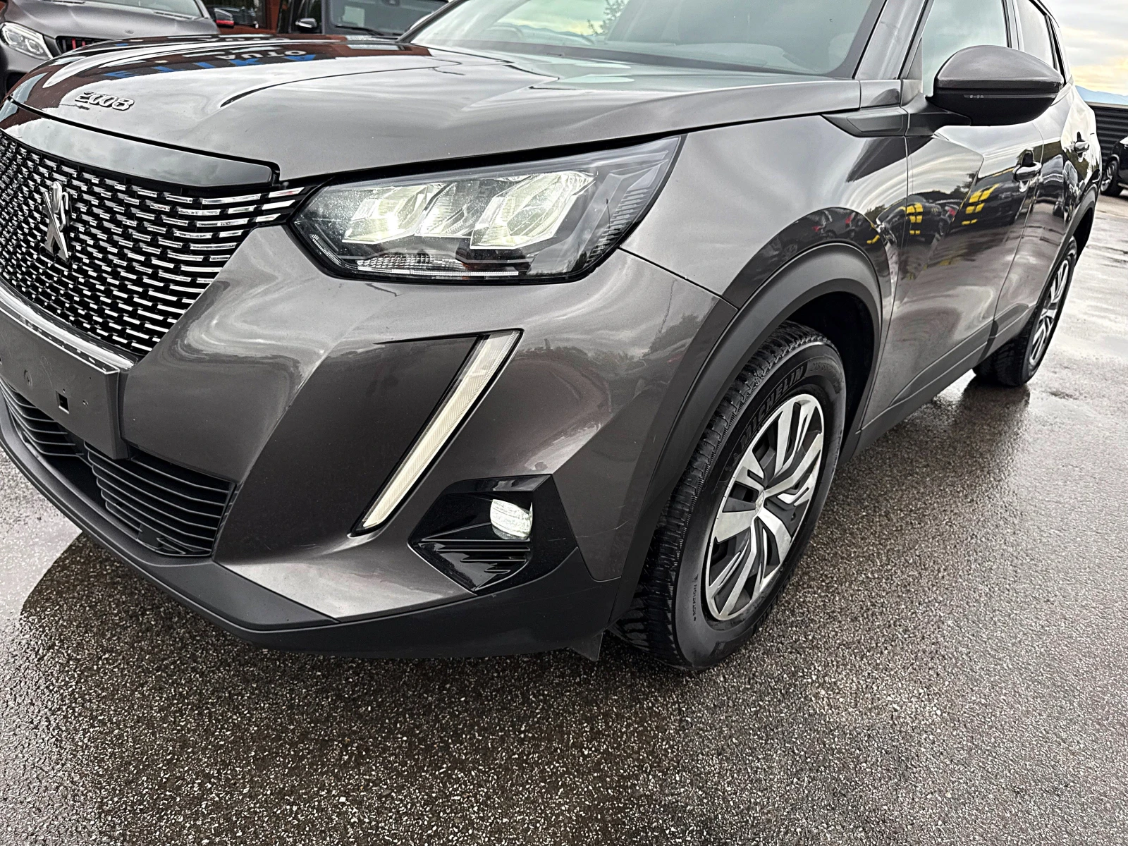 Peugeot 2008 .5 Blue-HDi Active-Led-Xenon-Navi-!!! - изображение 4