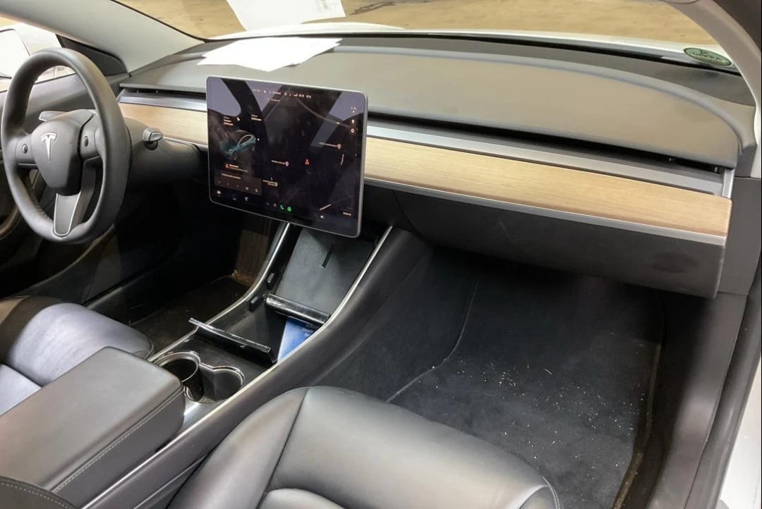 Tesla Model 3 LONG RANGE DUAL MOTOR AWD - изображение 6