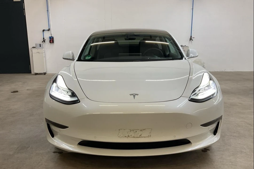 Tesla Model 3 LONG RANGE DUAL MOTOR AWD - изображение 4