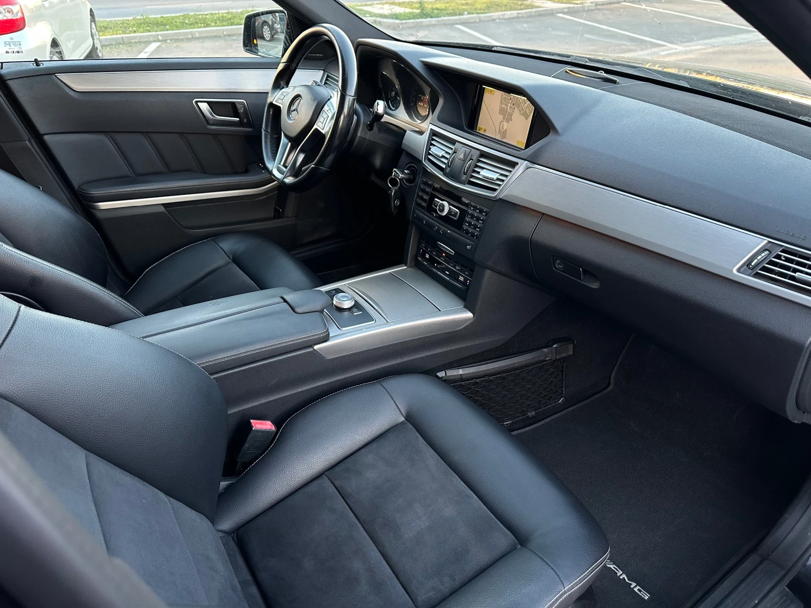 Mercedes-Benz E 350 CDI Full AMG* Distronic+ * LaneAssist* Panorama | Mobile.bg   13