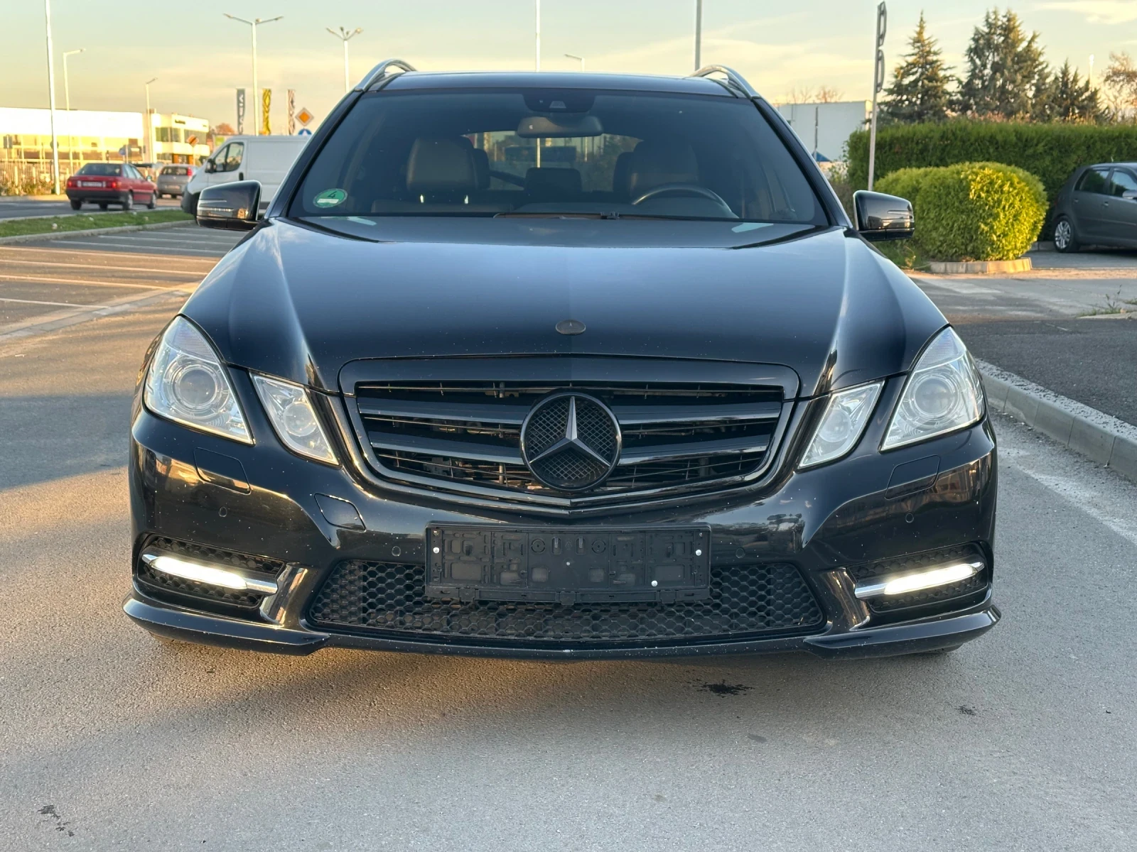 Mercedes-Benz E 350 CDI Full AMG* Distronic+ * LaneAssist* Panorama | Mobile.bg   2