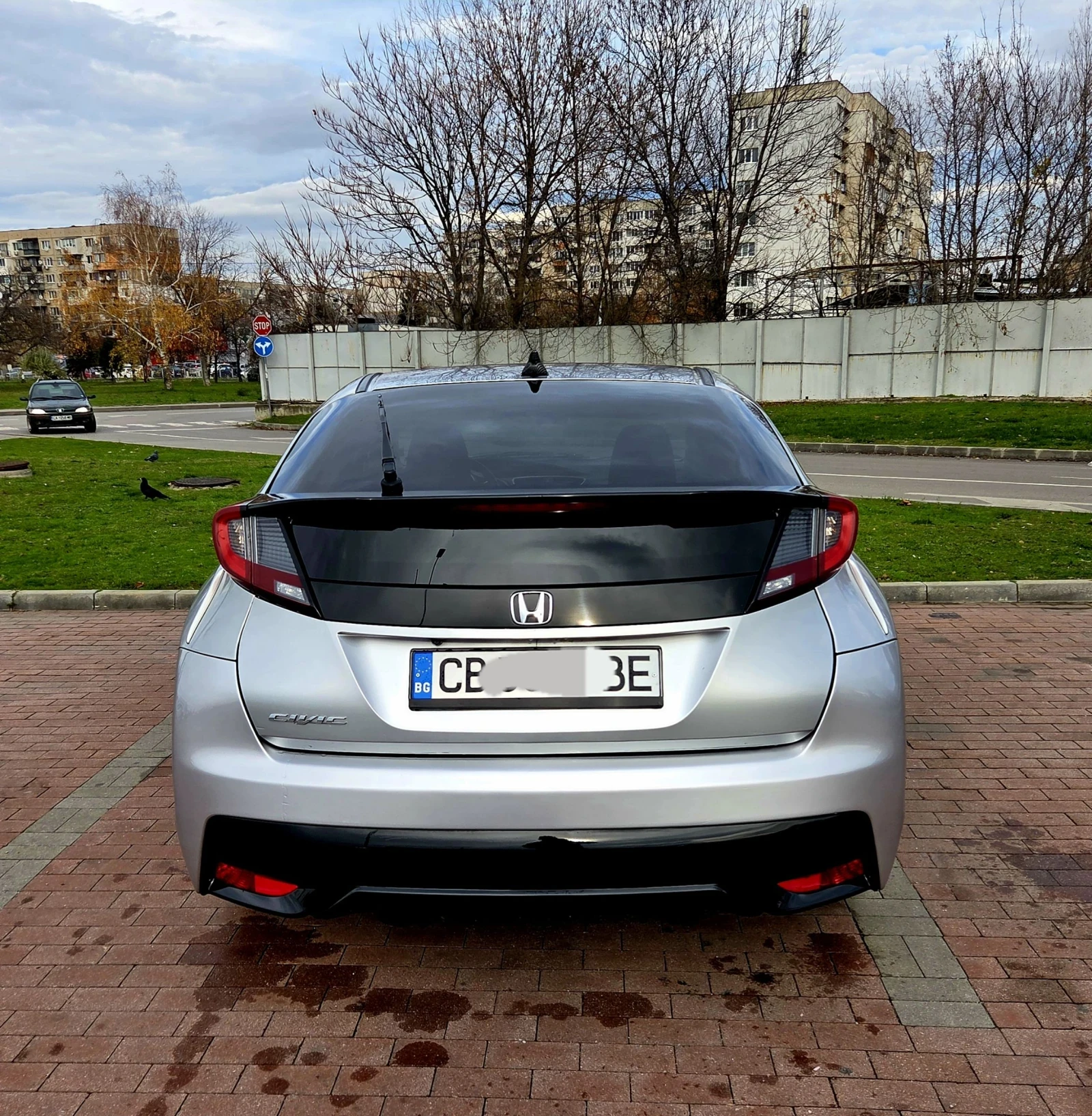Honda Civic 1, 6 i-dtec , faselift  - изображение 6