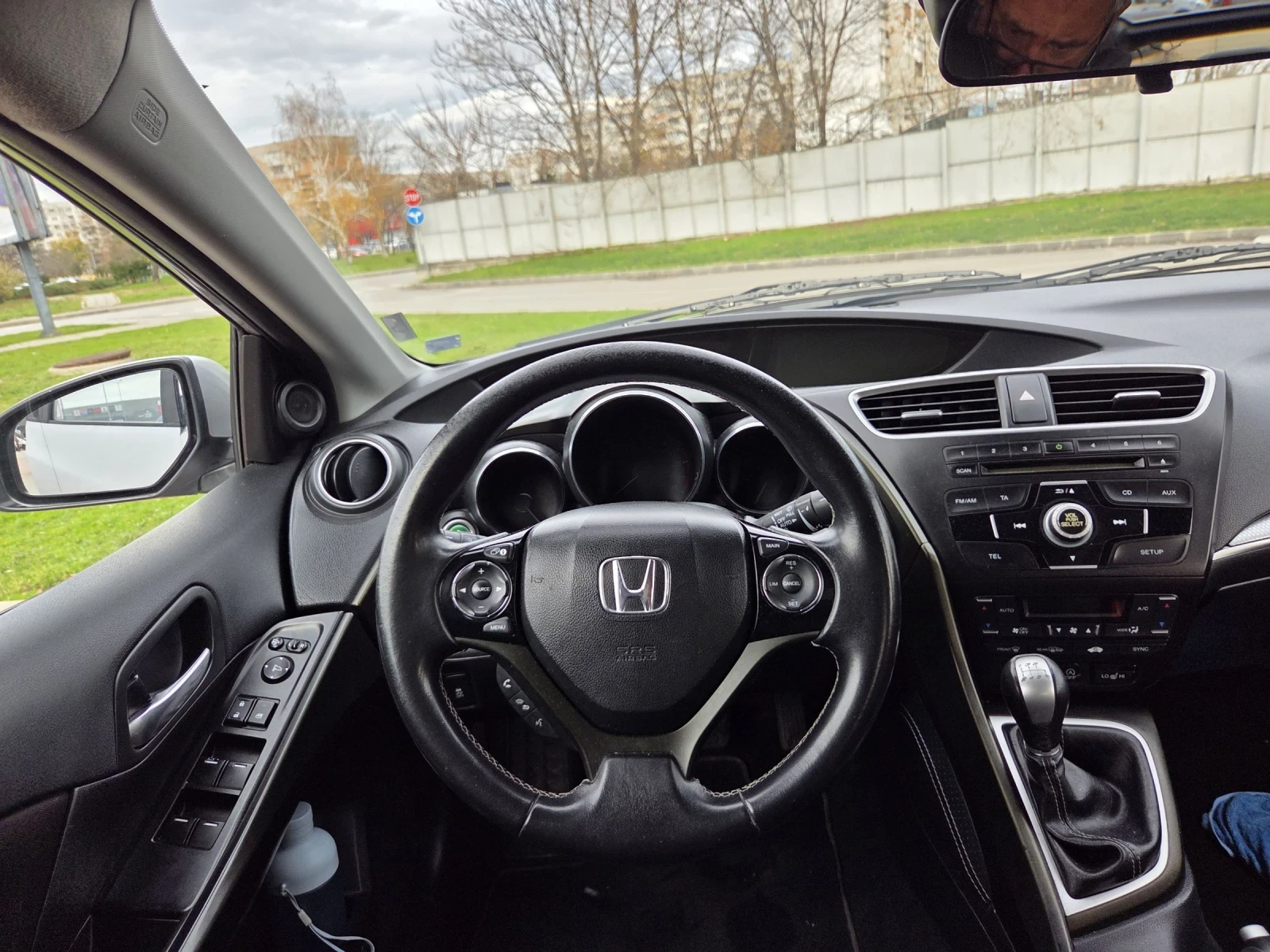 Honda Civic 1, 6 i-dtec , faselift  - изображение 9