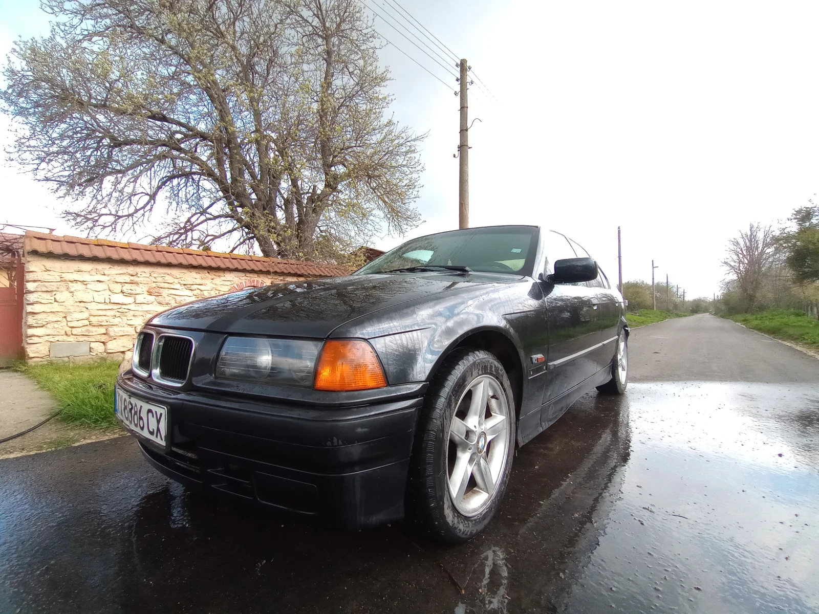 BMW 318, снимка 7 - Автомобили и джипове - 54303424