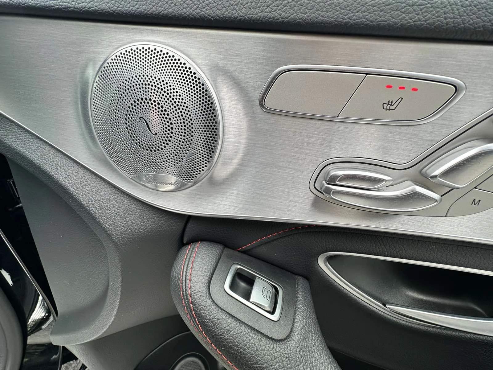 Mercedes-Benz C 450 AMG Burmester/NAVI/CAMERA/CARBON, снимка 14 - Автомобили и джипове - 54499929