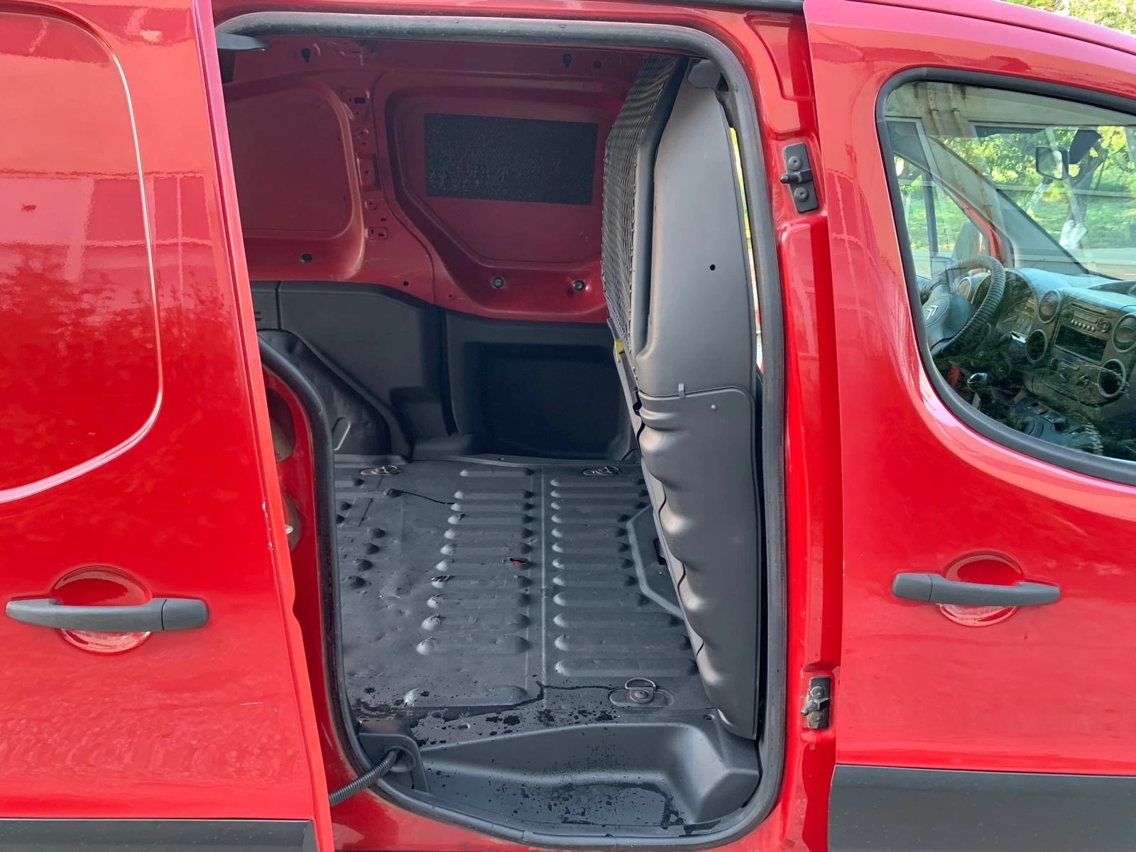 Citroen Berlingo 1.6 HDI 2+ 1 места EURO 4, снимка 10 - Автомобили и джипове - 54573400