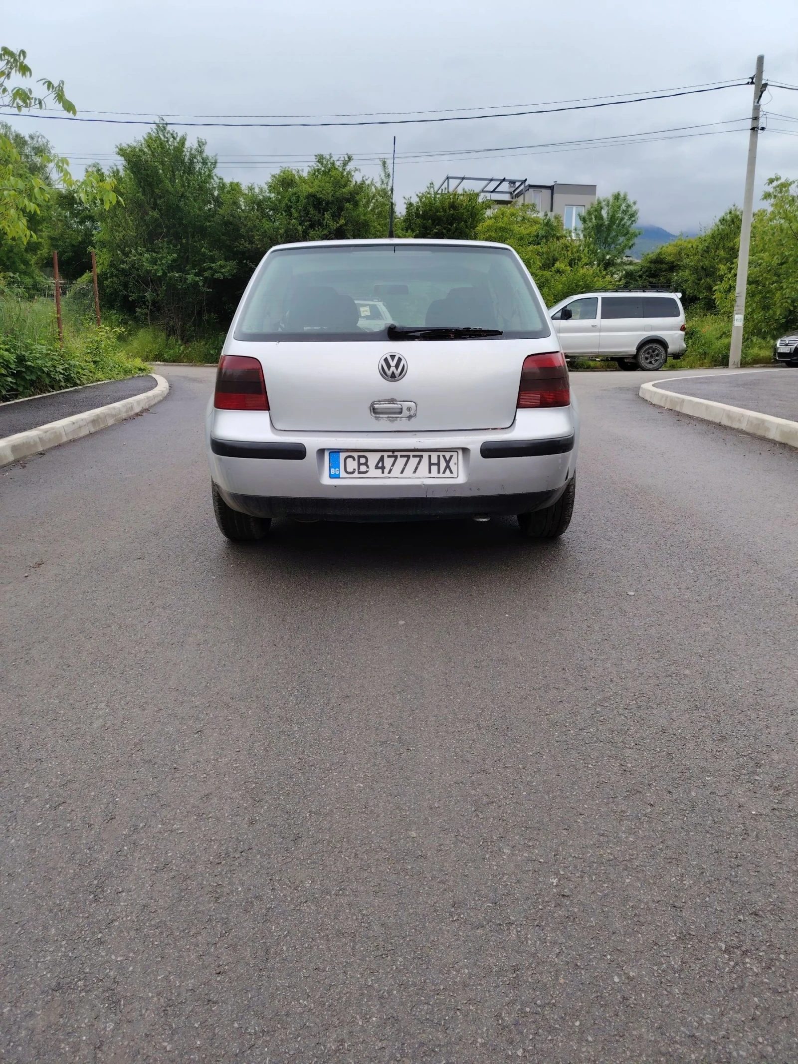 VW Golf 1.6, снимка 2 - Автомобили и джипове - 54640917