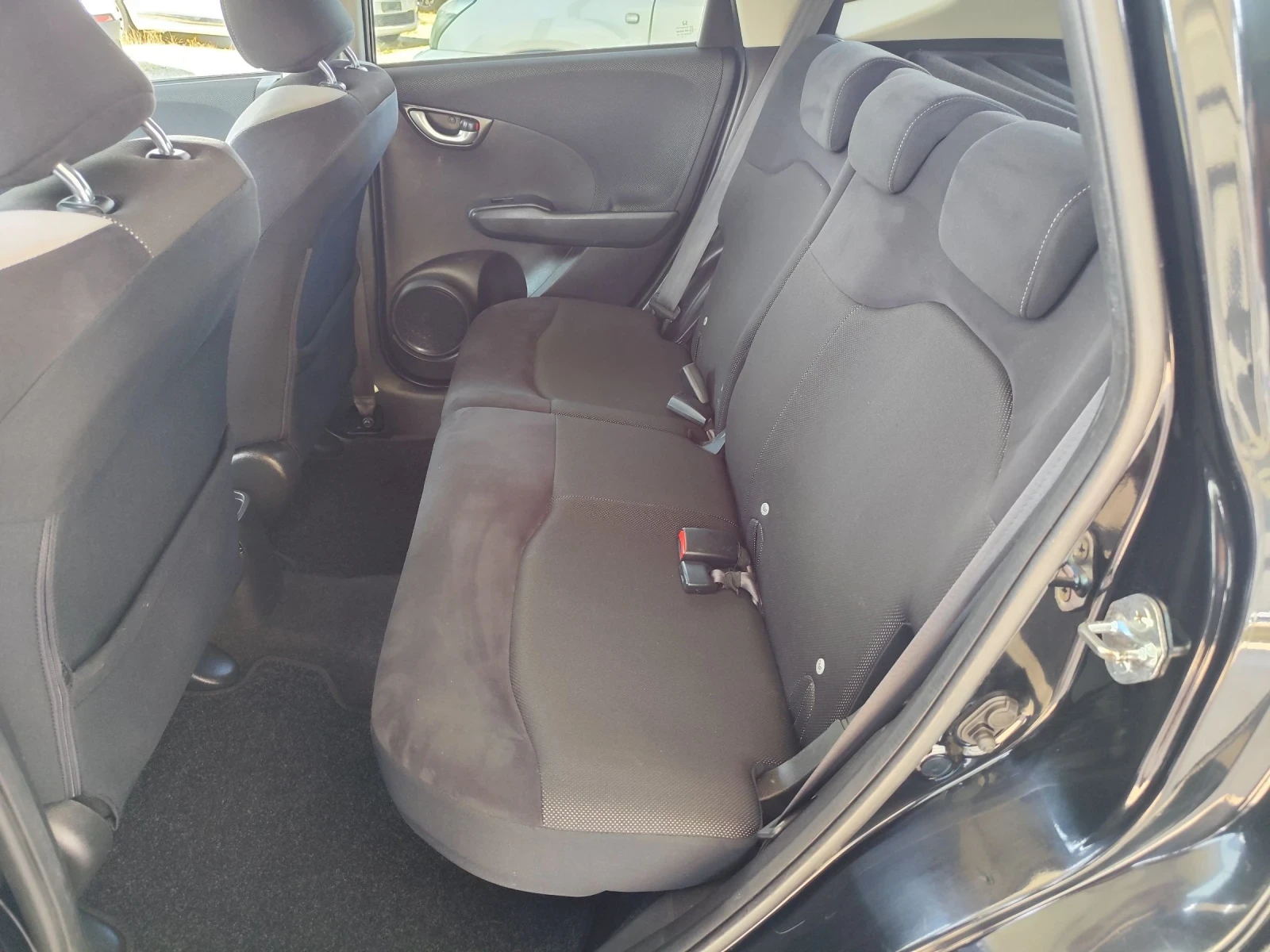 Honda Jazz 1.4 Si Швейцария , снимка 10 - Автомобили и джипове - 54803474
