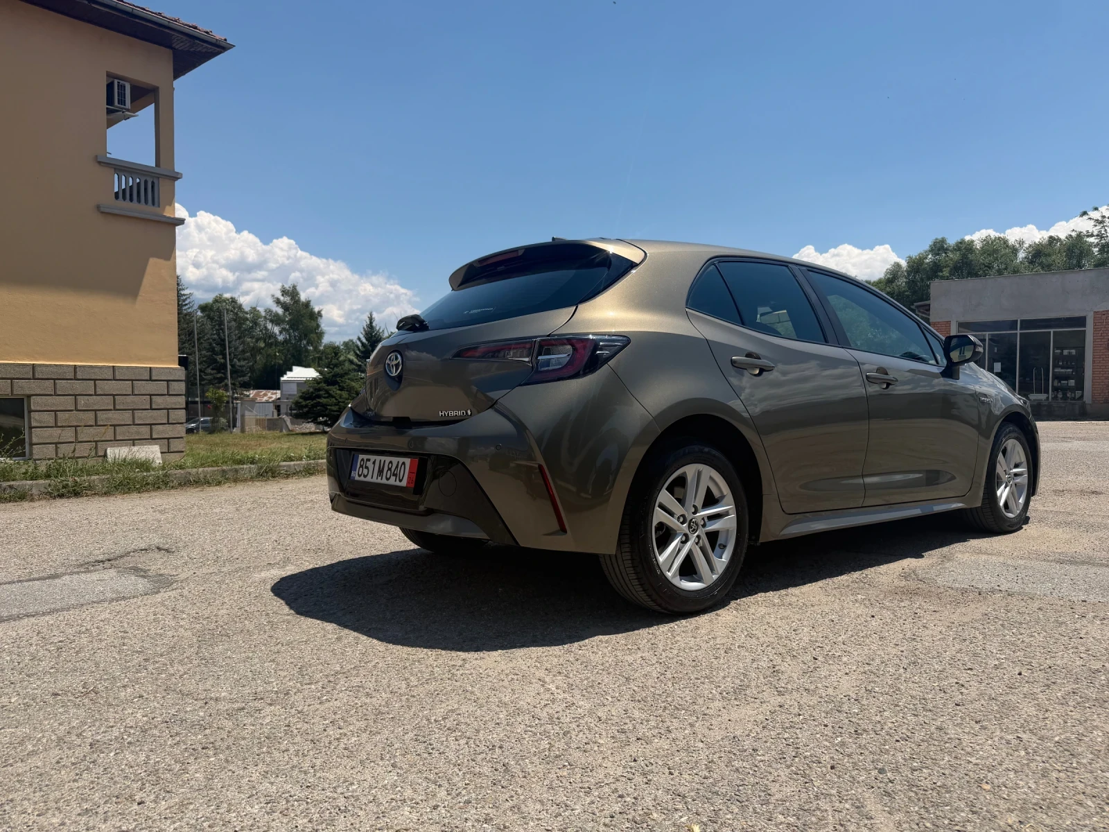 Toyota Corolla 1, 8 HIBRID | Mobile.bg � ����������� 5