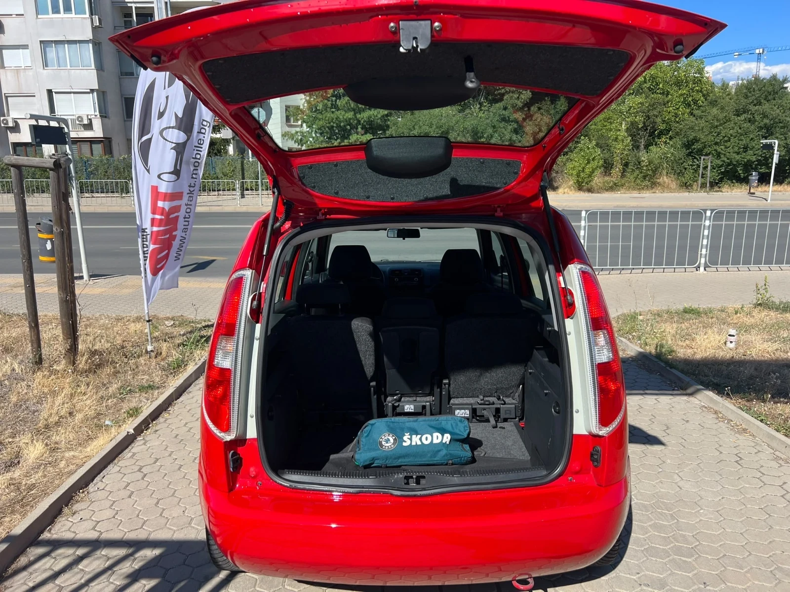 Skoda Roomster 1.6TDi, снимка 15 - Автомобили и джипове - 55412803