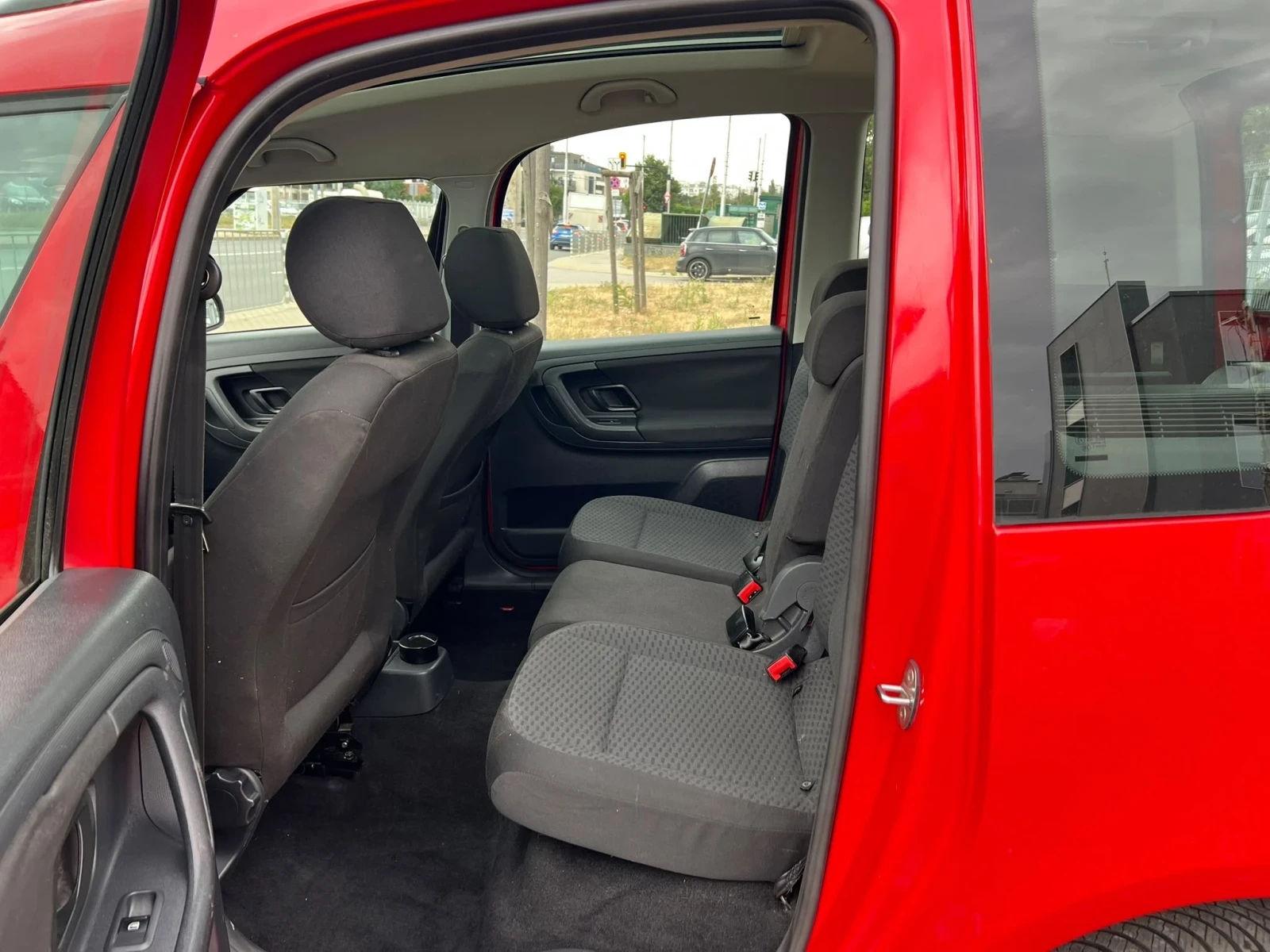 Skoda Roomster 1.6TDi, снимка 13 - Автомобили и джипове - 55412803