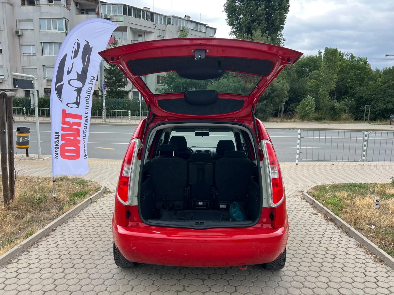 Skoda Roomster 1.6TDi, снимка 14 - Автомобили и джипове - 55412803