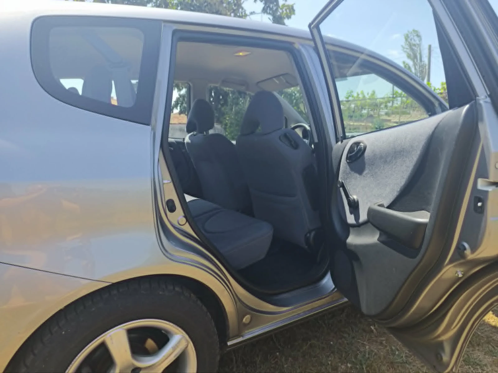 Honda Jazz 1.4, снимка 8 - Автомобили и джипове - 55607317
